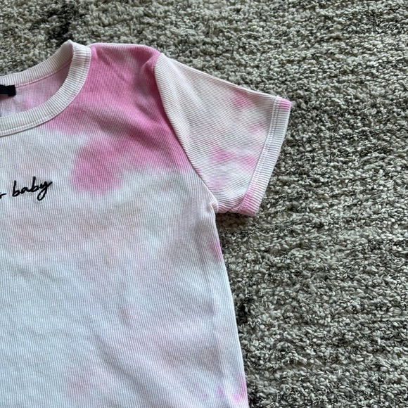 Pink White Tie-Dye short sleeve crop top  "90s baby"  Embroidered on front - Picture 4 of 9